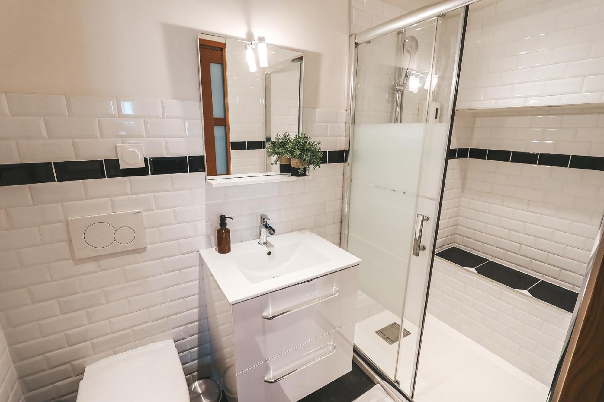 אנז'ה Suit'Home Commerce מראה חיצוני תמונה